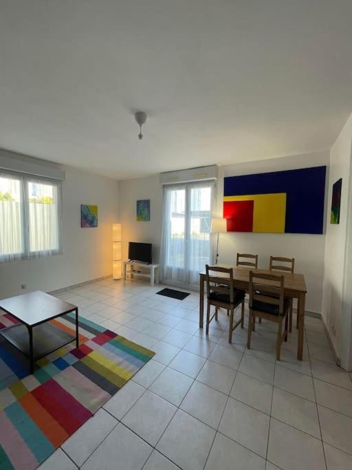 Maisonette Parking Prive Gratuit Doue-la-Fontaine Exterior photo